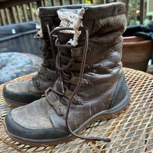 PATAGONIA Stubai Waterproof Brown Lace Up Fur Lined Boot Women’s Size 7.5